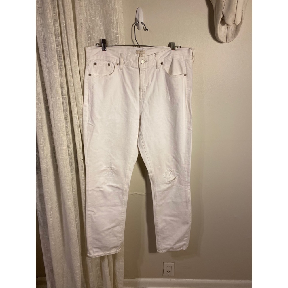 Distressed White Pants